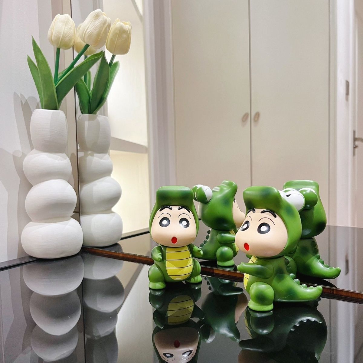Crayon Shin-chan figurine in a - Home Office Design recension och pris